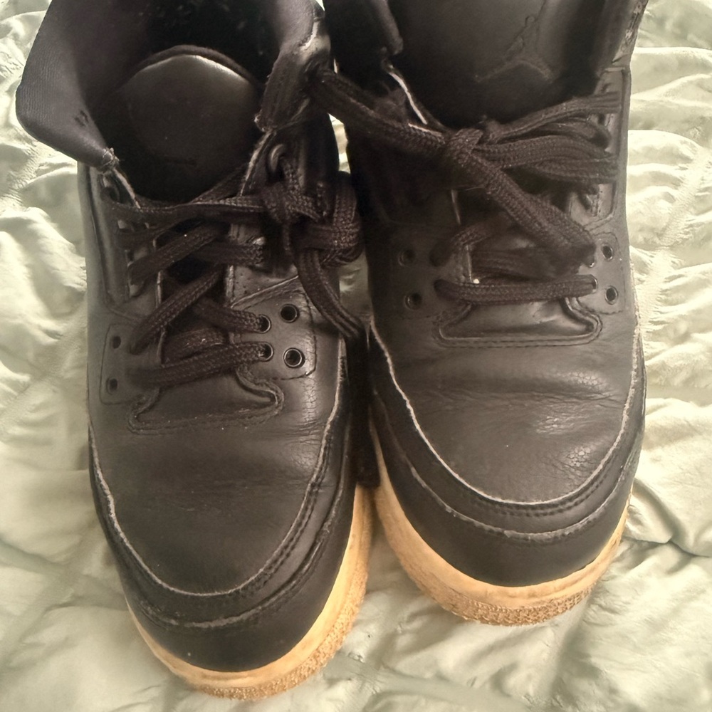Jordan Cyber Monday retro 3